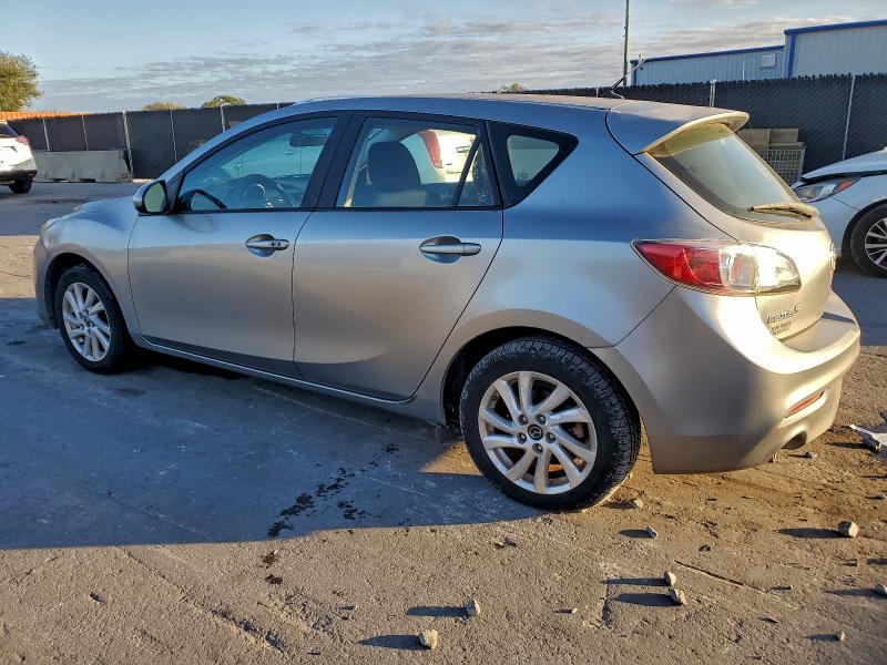 Photo 2 from auction – 2013 MAZDA 3 with VIN JM1BL1LP4D1740794