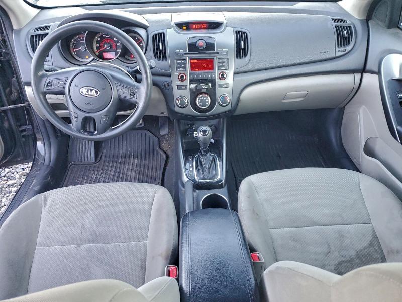 Photo 8 from auction – 2013 KIA FORTE EX with VIN KNAFU4A22D5670841