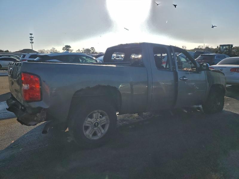 Photo 3 from auction – 2008 CHEVROLET SILVERADO with VIN 1GCEC19X28Z177983
