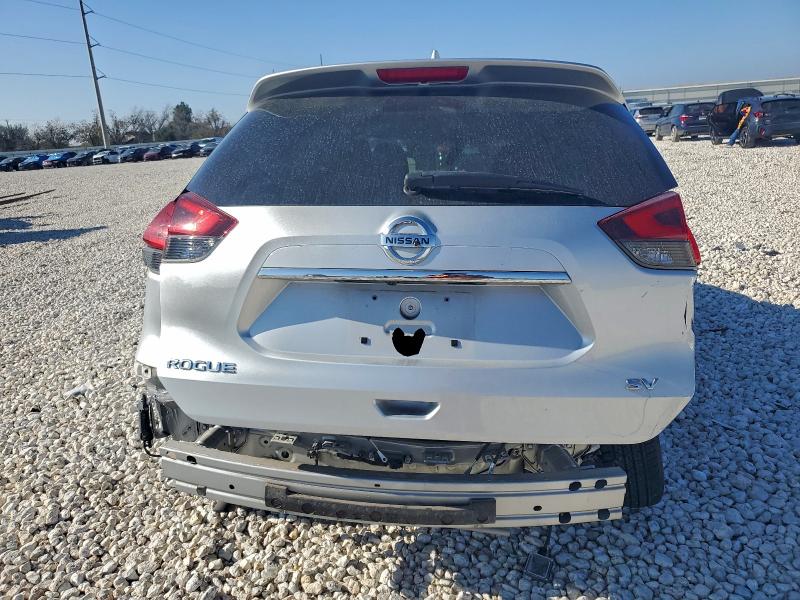 Photo 6 from auction – 2017 NISSAN ROGUE S with VIN KNMAT2MT8HP611327