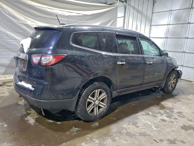 Photo 3 from auction – 2017 CHEVROLET TRAVERSE L with VIN 1GNKVGKD5HJ109666