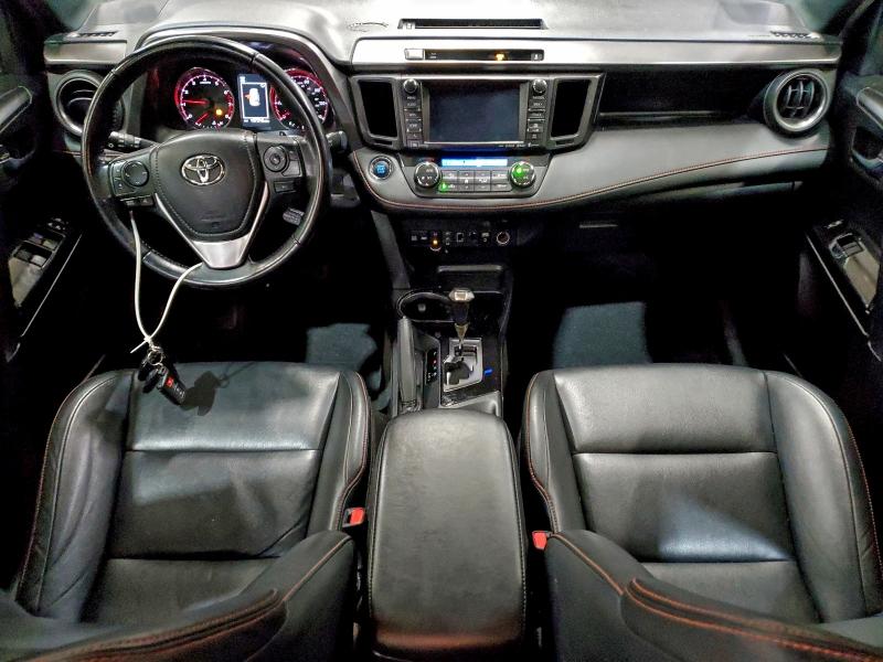 Photo 8 from auction – 2016 TOYOTA RAV4 SE with VIN JTMJFREV6GJ080632