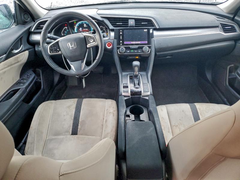 Photo 8 from auction – 2016 HONDA CIVIC EX with VIN 19XFC2F73GE091686