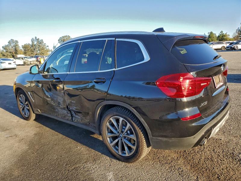 Photo 2 from auction – 2019 BMW X3 XDRIVE3 with VIN 5UXTR9C54KLR05355