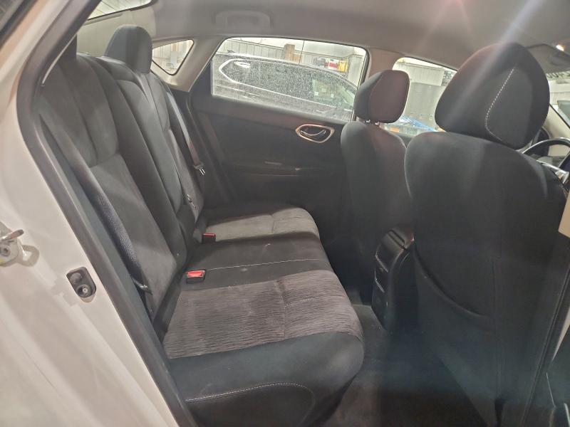 Photo 10 from auction – 2015 NISSAN SENTRA S with VIN 3N1AB7AP2FL682820