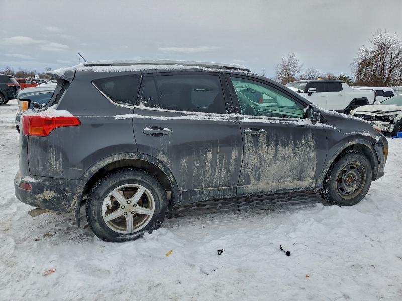 Photo 3 from auction – 2015 TOYOTA RAV4 LE with VIN 2T3ZFREV8FW212552