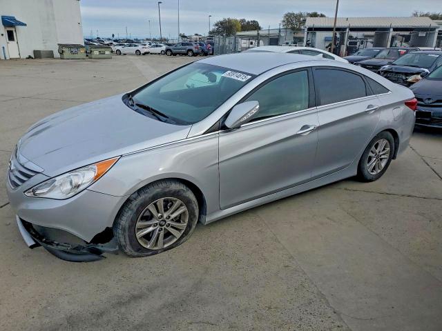 HYUNDAI SONATA GLS 2014 with VIN 5NPEB4AC8EH823379 - Photo from auction