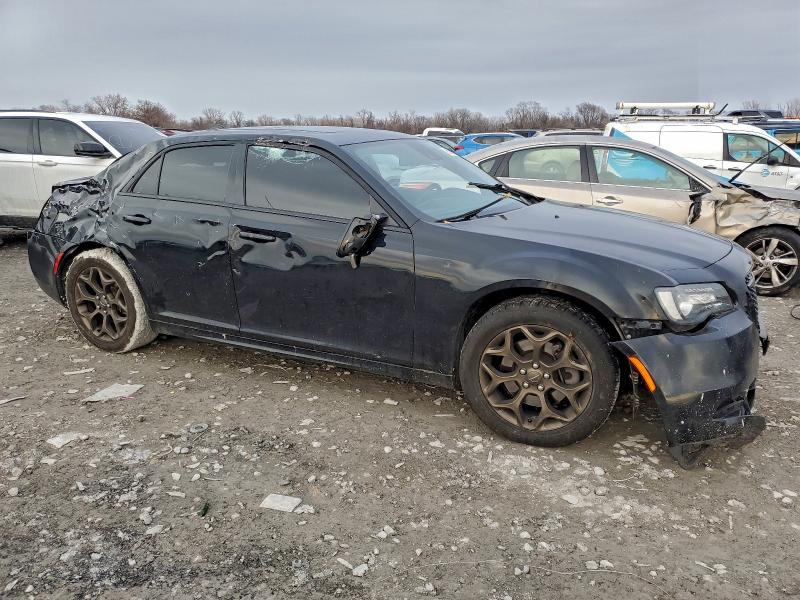 Photo 4 from auction – 2018 CHRYSLER 300 S with VIN 2C3CCAGG6JH280277