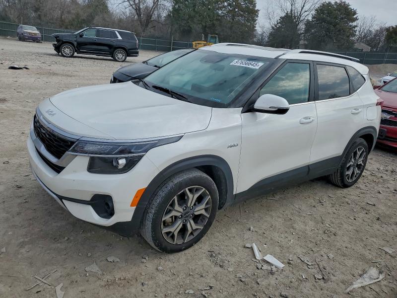 KIA SELTOS EX 2022 with VIN KNDERCAA4N7312941 - Photo from auction