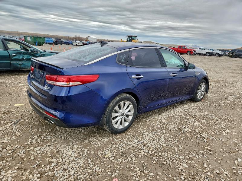 Photo 3 from auction – 2016 KIA OPTIMA EX with VIN 5XXGU4L31GG034845
