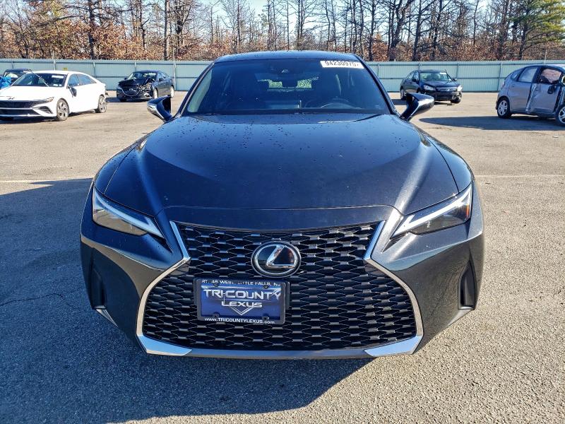 Photo 5 from auction – 2021 LEXUS IS 300 with VIN JTHA81F26M5044491