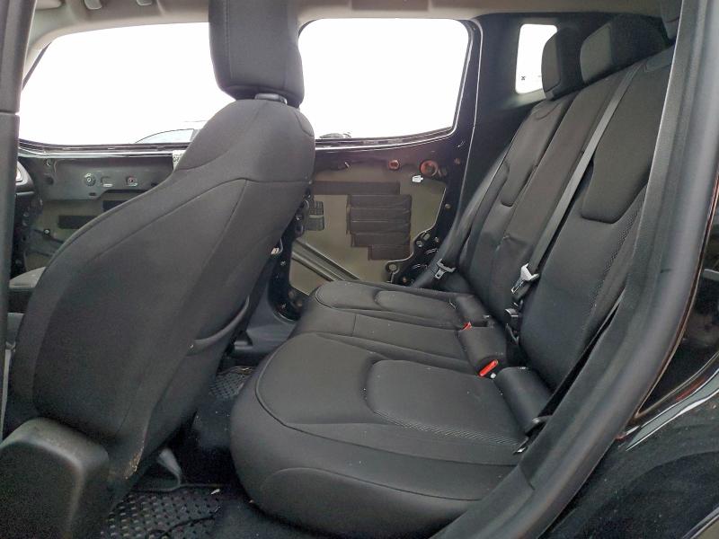 Photo 11 from auction – 2017 JEEP RENEGADE with VIN ZACCJBBB2HPF22641
