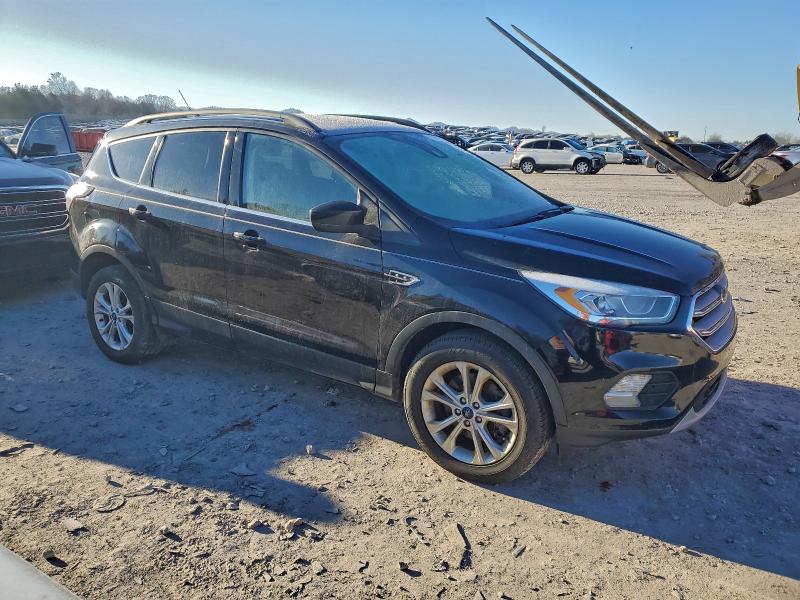 Photo 4 from auction – 2018 FORD ESCAPE SEL with VIN 1FMCU9HD6JUC11383