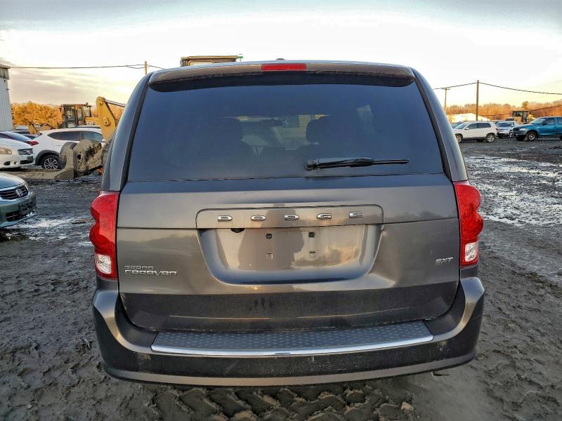 Photo 6 from auction – 2014 DODGE GRAND CARA with VIN 2C4RDGCG1ER194046