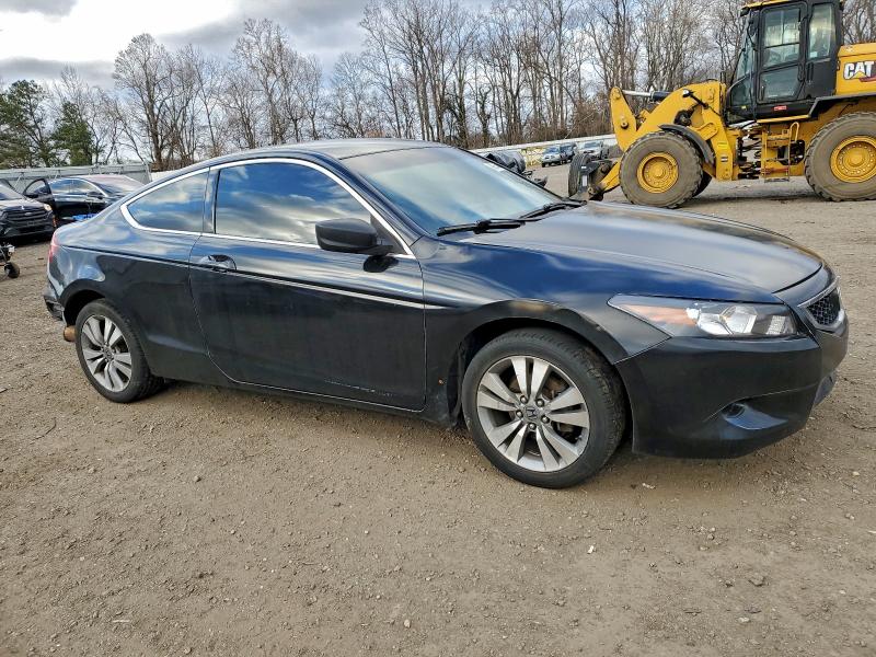 Photo 4 from auction – 2010 HONDA ACCORD LX with VIN 1HGCS1B35AA021024
