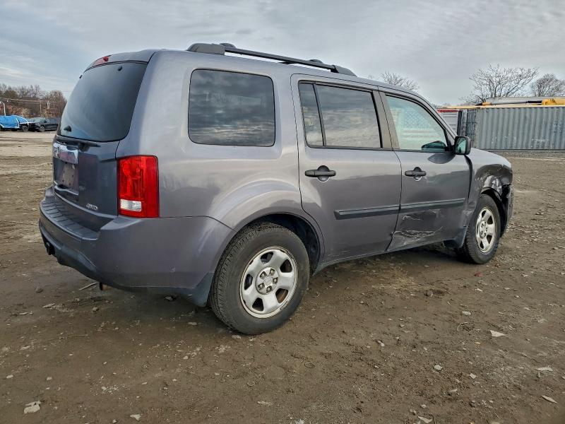 Photo 3 from auction – 2015 HONDA PILOT LX with VIN 5FNYF4H20FB038515