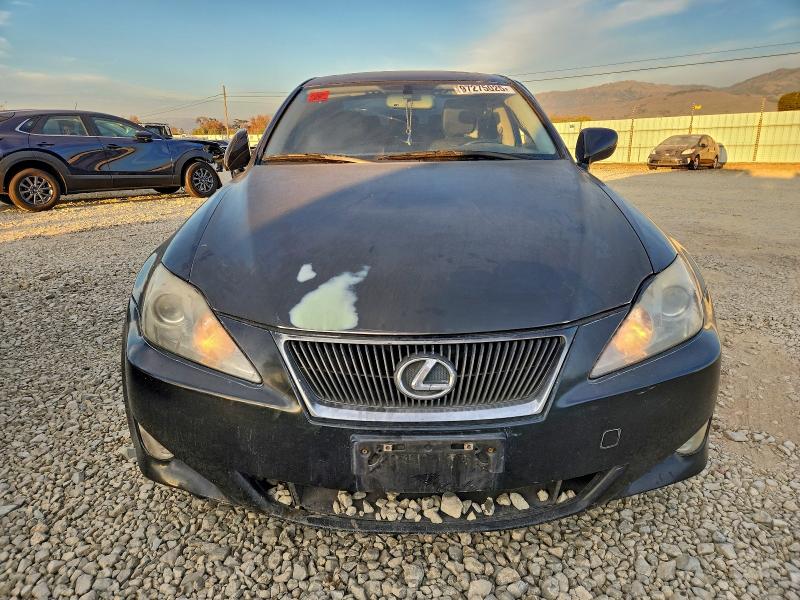 Photo 5 from auction – 2007 LEXUS IS 250 with VIN JTHBK262875041561
