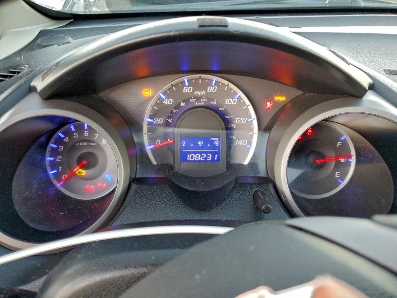 Photo 9 from auction – 2010 HONDA FIT with VIN JHMGE8G28AC037172