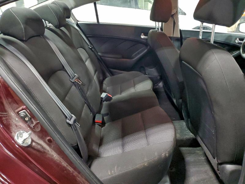 Photo 10 from auction – 2017 KIA FORTE LX with VIN 3KPFK4A78HE013959