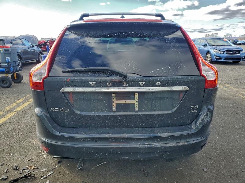 Photo 6 from auction – 2014 VOLVO XC60 T6 with VIN YV4902DZ4E2555831