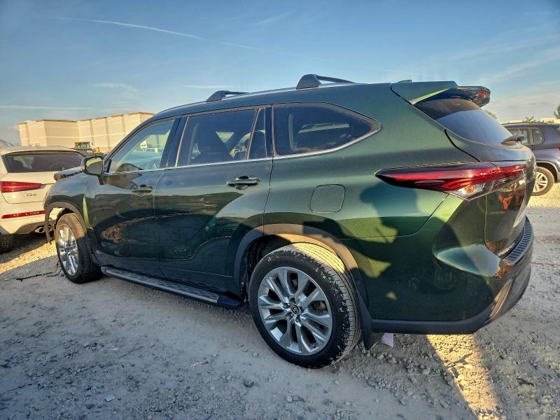 Photo 2 from auction – 2024 TOYOTA HIGHLANDER with VIN 5TDXBRCH5RS625342