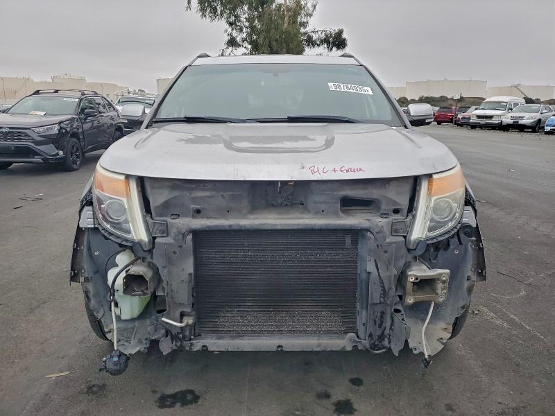 Photo 5 from auction – 2015 FORD EXPLORER L with VIN 1FM5K8F86FGB75053