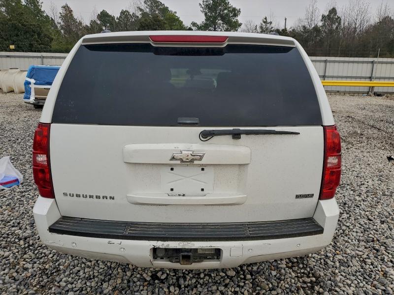Photo 6 from auction – 2008 CHEVROLET SUBURBAN K with VIN 1GNFK16328J229143