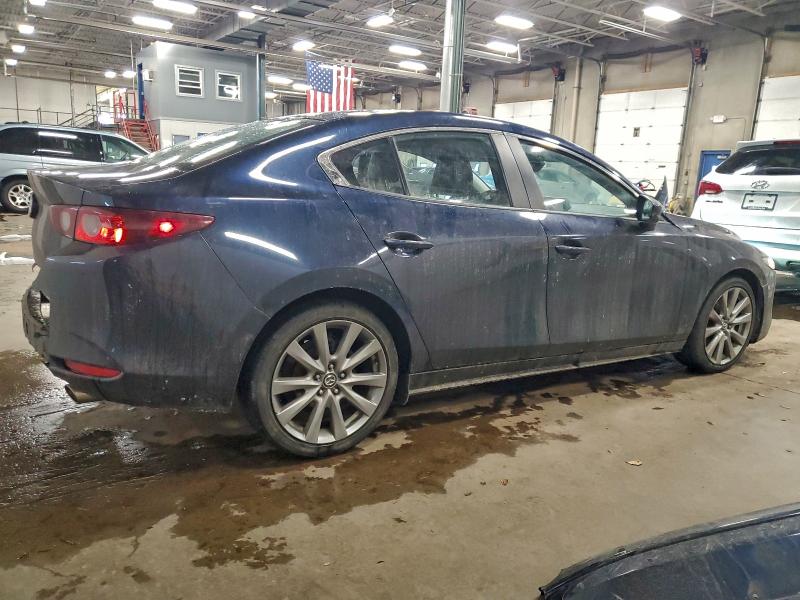 Photo 3 from auction – 2019 MAZDA 3 SELECT with VIN JM1BPBAM2K1145197