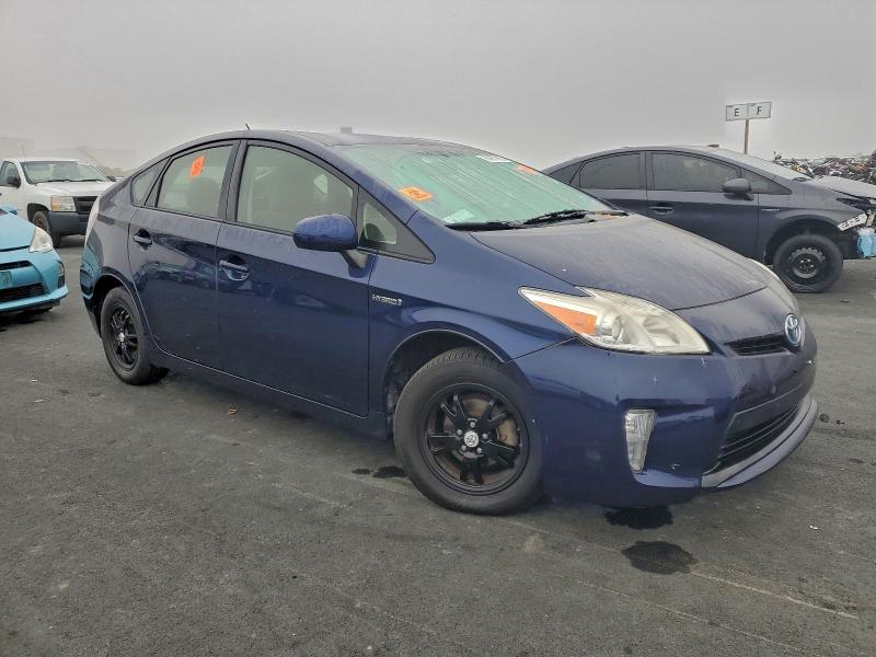Photo 4 from auction – 2014 TOYOTA PRIUS with VIN JTDKN3DU5E1758555
