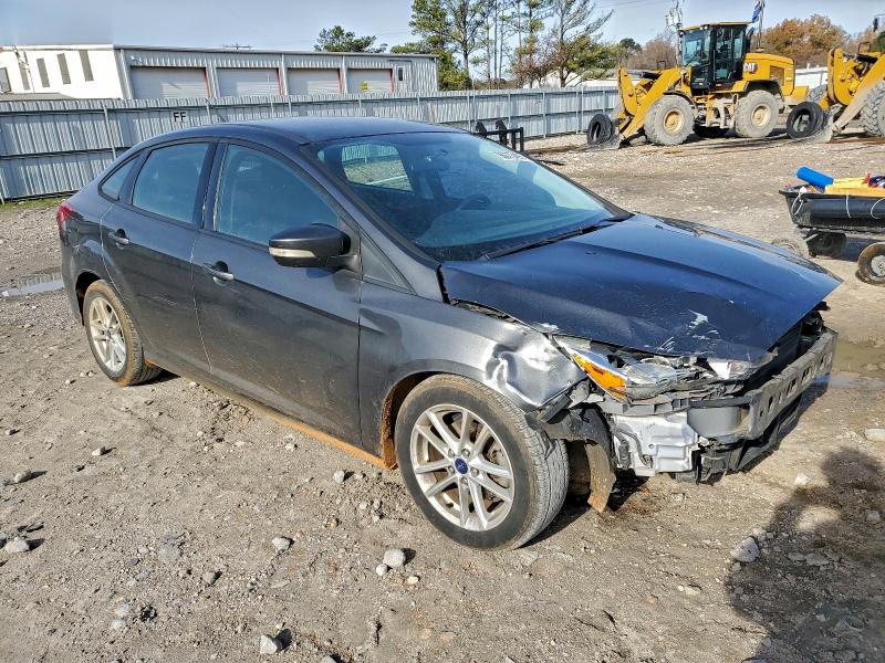 Photo 4 from auction – 2017 FORD FOCUS SE with VIN 1FADP3F22HL270578