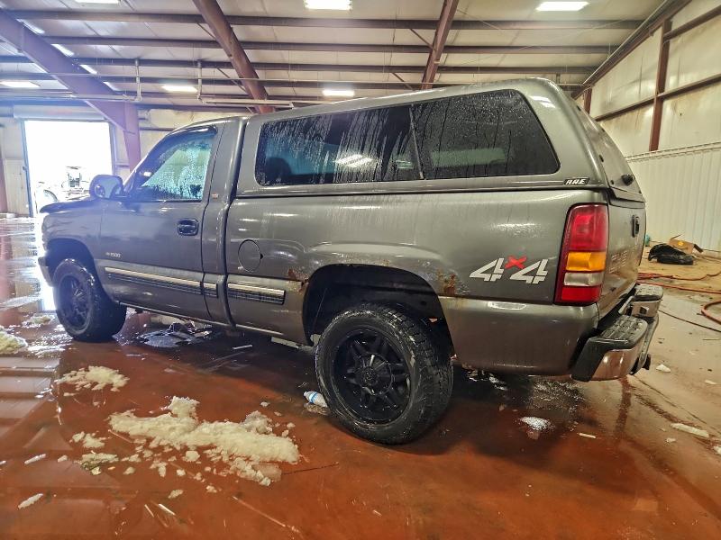 Photo 2 from auction – 2002 CHEVROLET SILVERADO with VIN 1GCEK14V02Z139622
