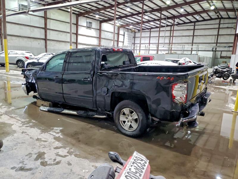 Photo 2 from auction – 2018 CHEVROLET SILVERADO with VIN 3GCUKREC8JG112688
