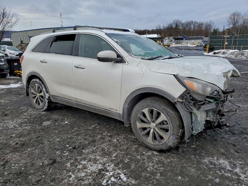 Photo 4 from auction – 2016 KIA SORENTO EX with VIN 5XYPHDA51GG120077