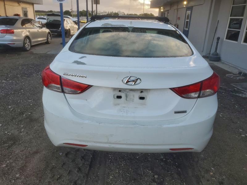 Photo 6 from auction – 2013 HYUNDAI ELANTRA GL with VIN 5NPDH4AEXDH259017