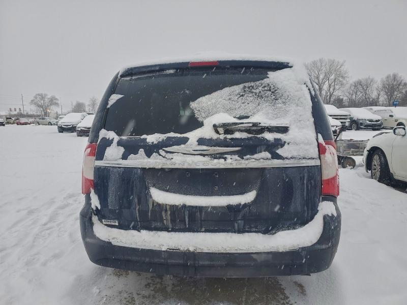 Photo 6 from auction – 2014 CHRYSLER TOWN & COU with VIN 2C4RC1BG3ER461110