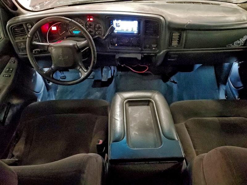 Photo 8 from auction – 2001 CHEVROLET SILVERADO with VIN 2GCEK19T611278975