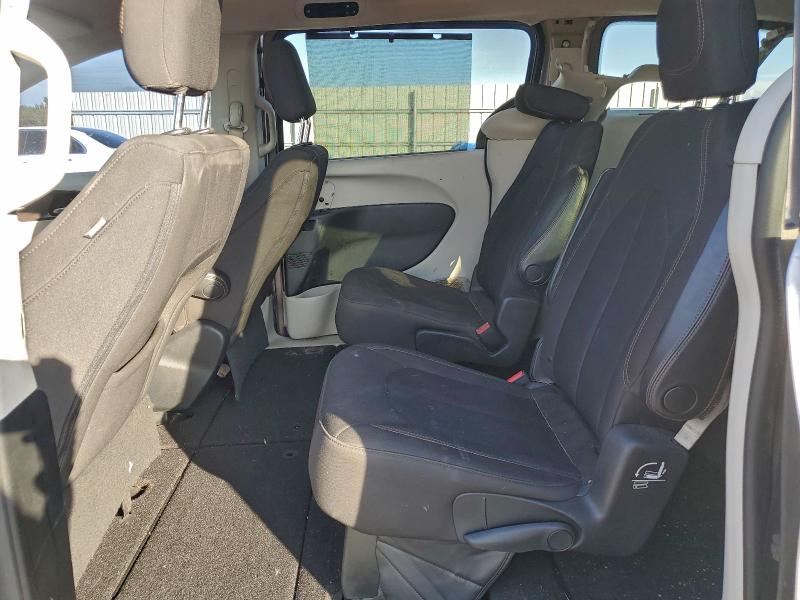 Photo 11 from auction – 2017 CHRYSLER PACIFICA T with VIN 2C4RC1BG6HR817067