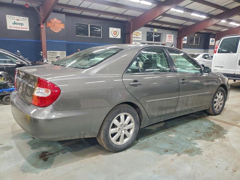 Photo 3 from auction – 2004 TOYOTA CAMRY LE with VIN 4T1BE30K74U827405