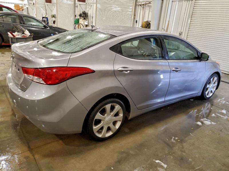 Photo 3 from auction – 2011 HYUNDAI ELANTRA GL with VIN KMHDH4AE7BU155308