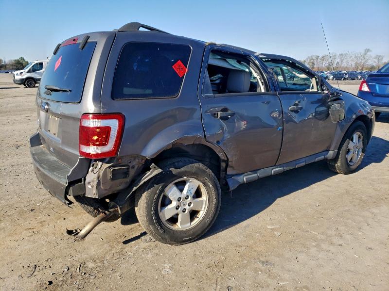 Photo 3 from auction – 2012 FORD ESCAPE XLT with VIN 1FMCU0D78CKB39256