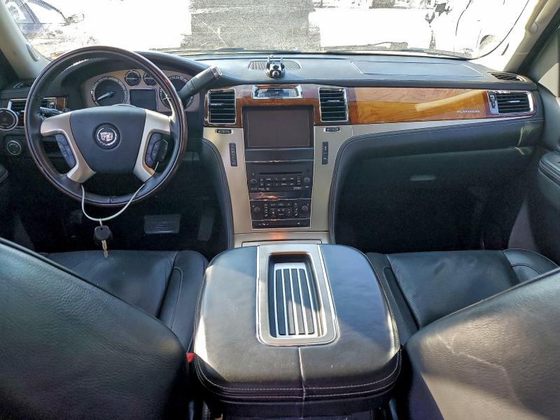 Photo 8 from auction – 2013 CADILLAC ESCALADE P with VIN 1GYS4DEFXDR152607