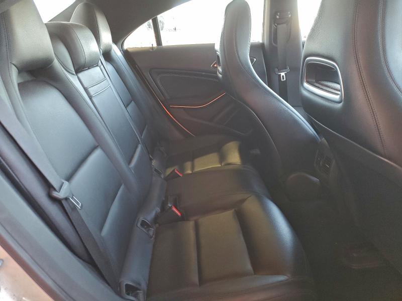 Photo 10 from auction – 2015 MERCEDES-BENZ 126 with VIN WDDSJ4EB4FN180284