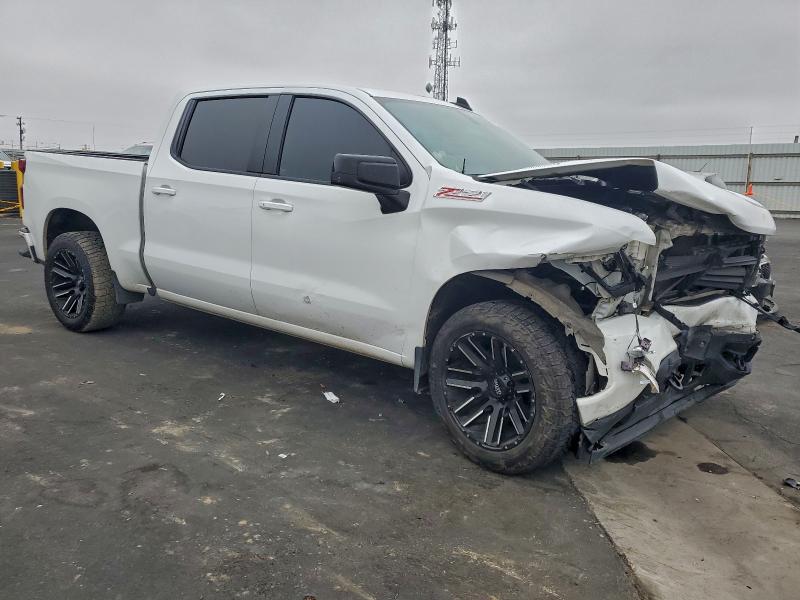 Photo 4 from auction – 2020 CHEVROLET SILVERADO with VIN 3GCUYEET2LG151058