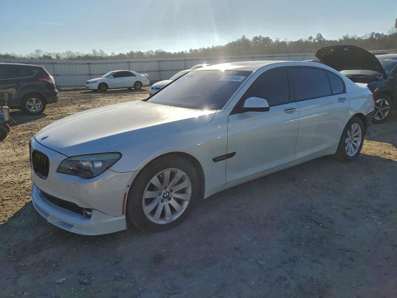 BMW 750 LXI 2011 with VIN WBAKC8C56BC433858 - Photo from auction