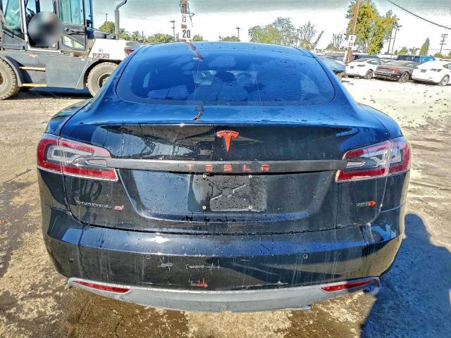 Photo 6 from auction – 2015 TESLA MODEL S 85 with VIN 5YJSA1H28FF080949