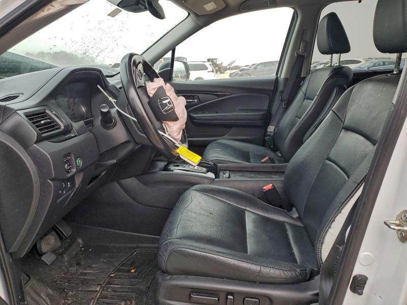 Photo 7 from auction – 2020 HONDA PILOT TOUR with VIN 5FNYF5H60LB009598