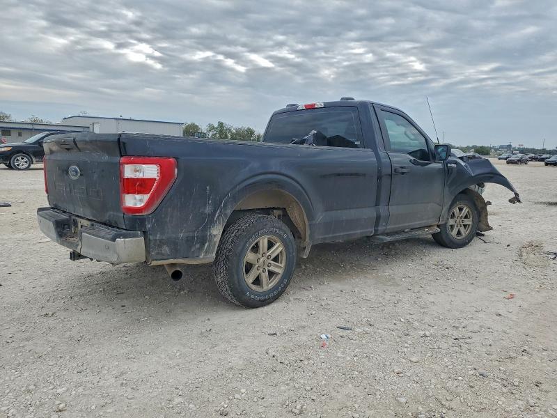 Photo 3 from auction – 2022 FORD F150 with VIN 1FTMF1C52NKF26039