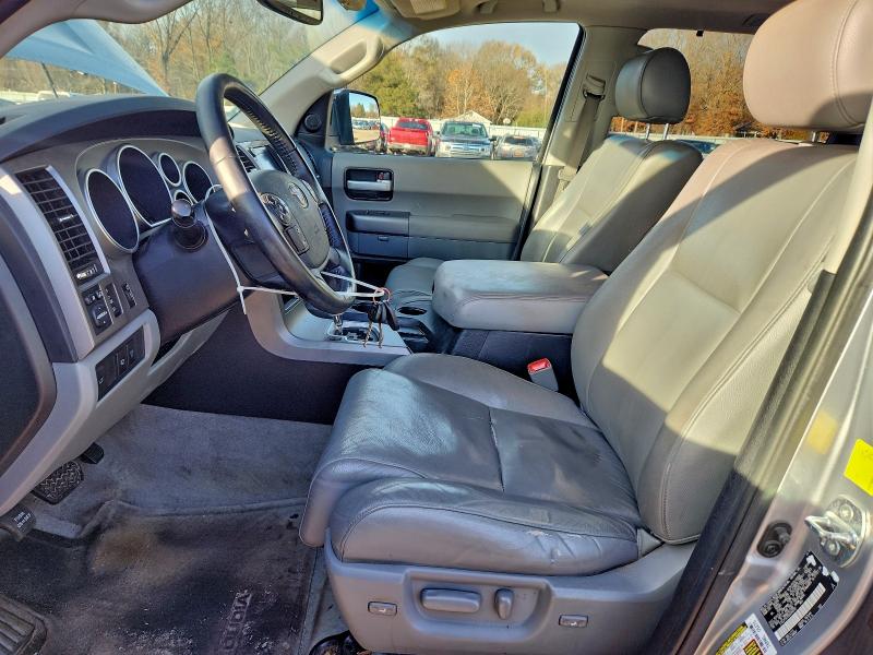 Photo 7 from auction – 2011 TOYOTA SEQUOIA LI with VIN 5TDJY5G15BS046707