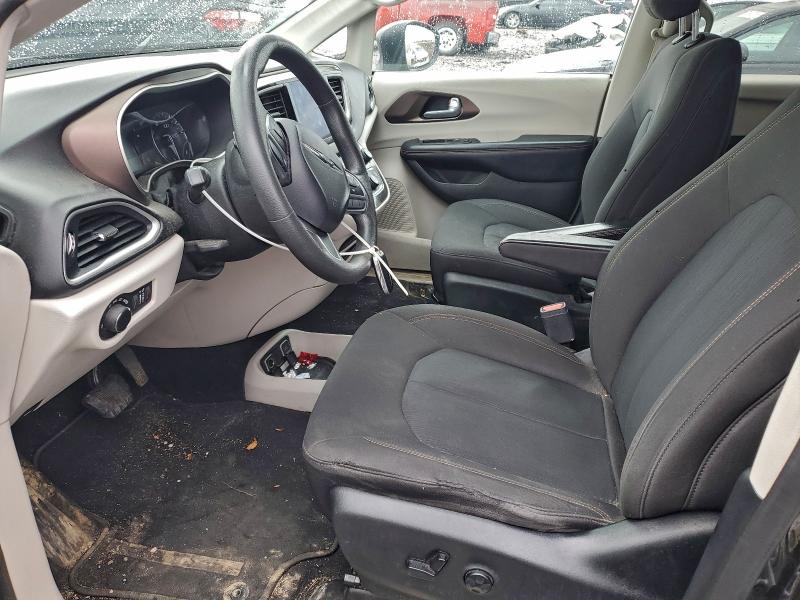 Photo 7 from auction – 2017 CHRYSLER PACIFICA T with VIN 2C4RC1DG4HR593374