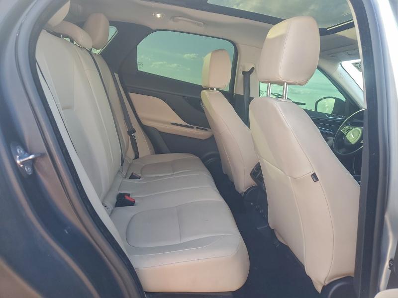Photo 11 from auction – 2018 JAGUAR F-PACE PRE with VIN SADCJ2GX1JA235533